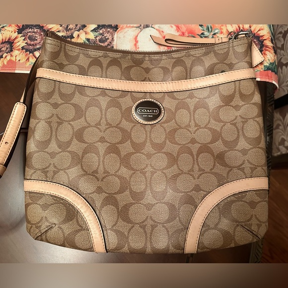 Coach leather crossbody bag - Picture 1 of 5